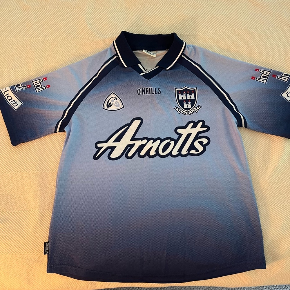 Ladies 2002-2004 Dublin GAA Jersey - NWT